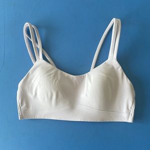 Like new Lululemon sports bra like a cloud